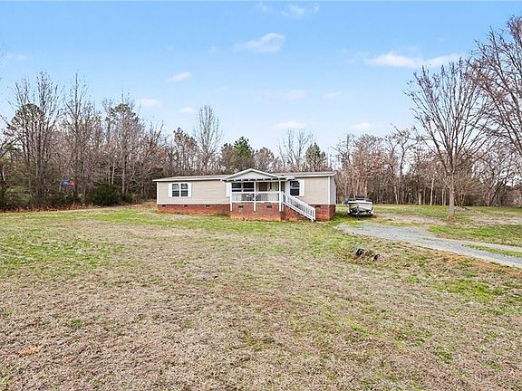 4th image of 4963 Thom Rd