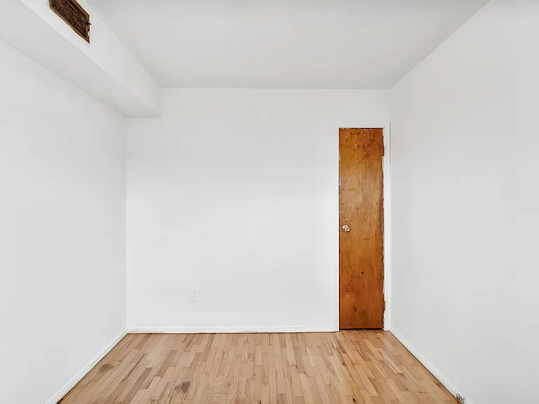 30 Skyline Dr #3 — Photo 17