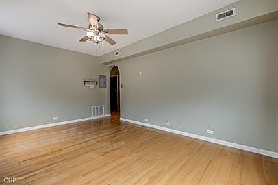 3rd image of 7556 S Essex Ave