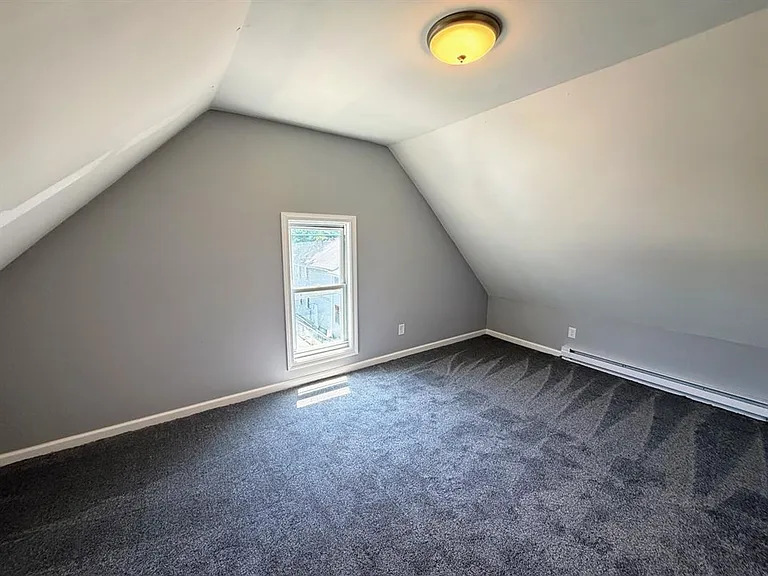 30 Loring St — Photo 10