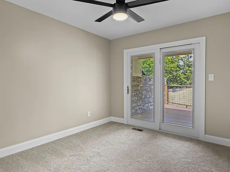910 Windlau Ct — Photo 19
