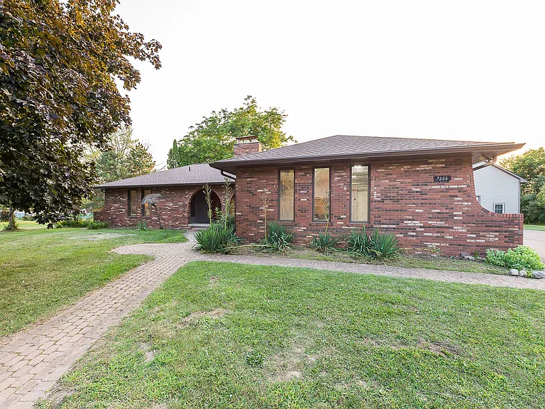 7666 Bishop Rd — Photo 3
