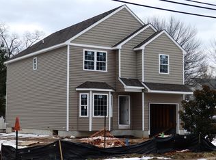 212 Ford Ave, Fords, NJ 08863