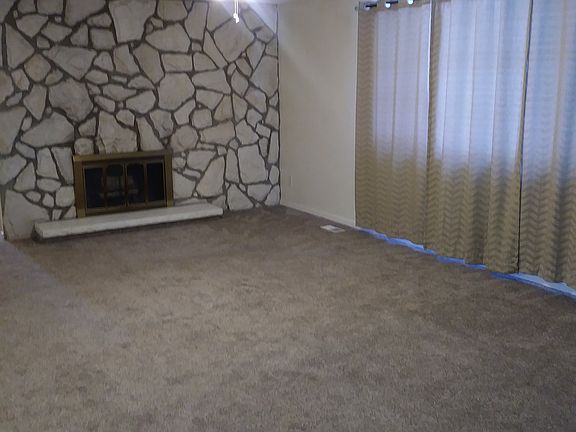 5th image of 704 E B St