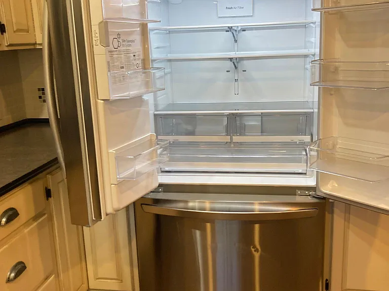 Kitchen refrigerator