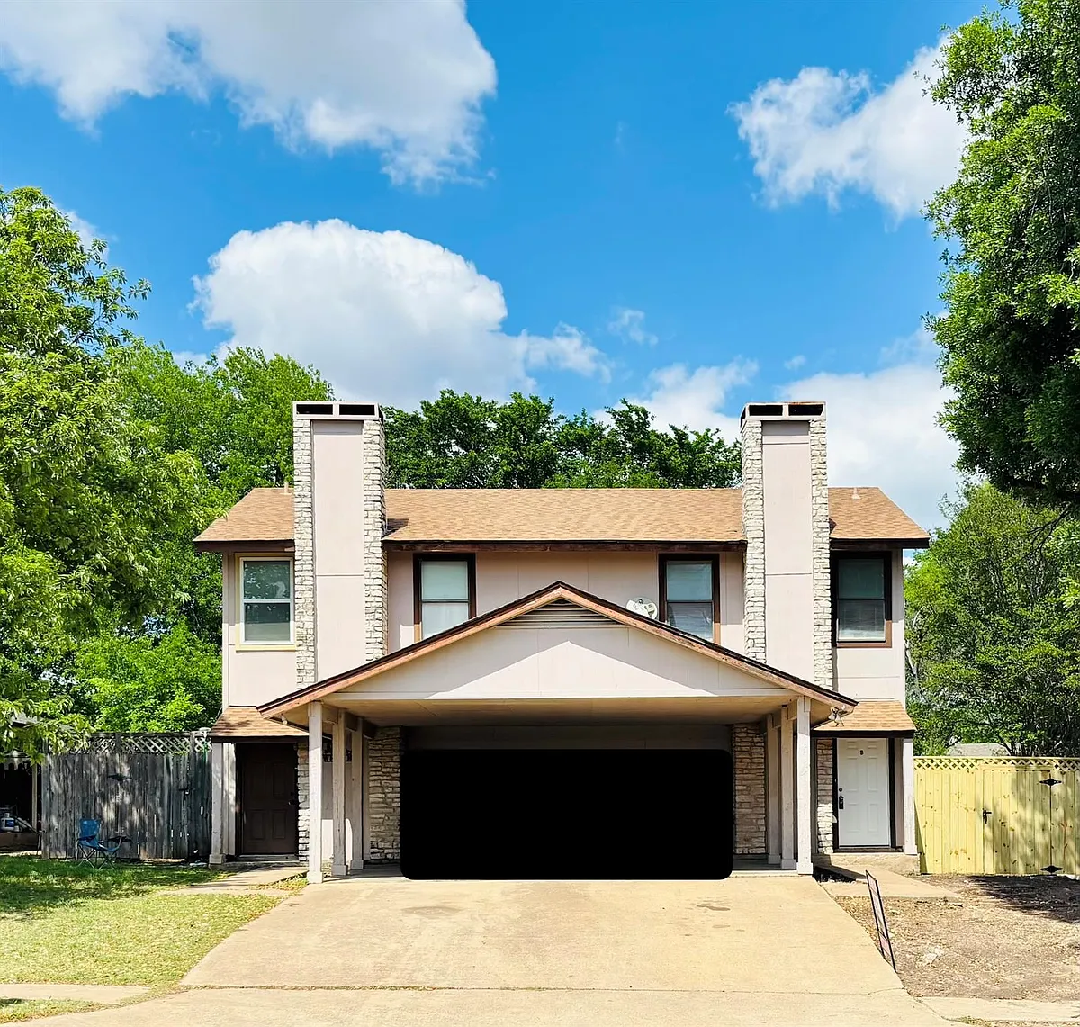 Building Photo - 1206 Tartan Ln #B