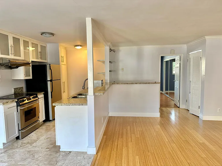 2884 Sawtelle Blvd #113 — Photo 7