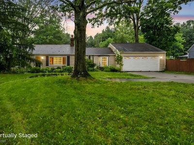 8743 Usher Rd, Olmsted Township, OH, 44138