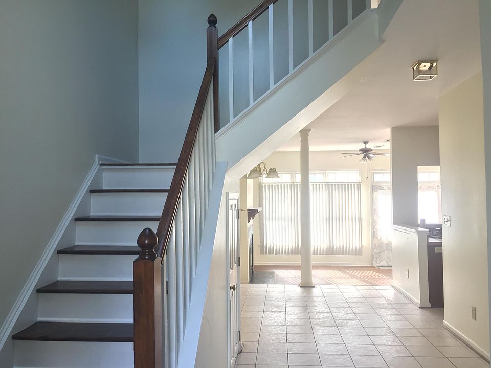 1st image of 206 Clydesdale Dr #206