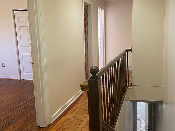 4th image of 314 W Leigh St #B