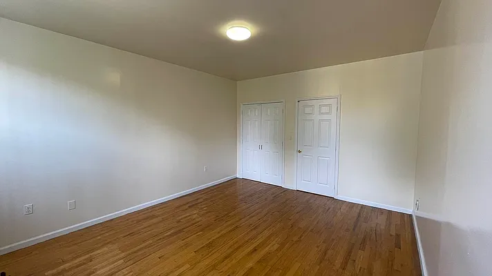 Rented by Douglas Elliman | media 23