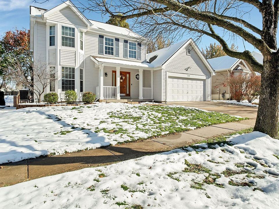 1st image of 134 Oak Park Village Dr