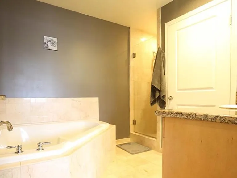 4821 Bakman Ave #202 — Photo 10