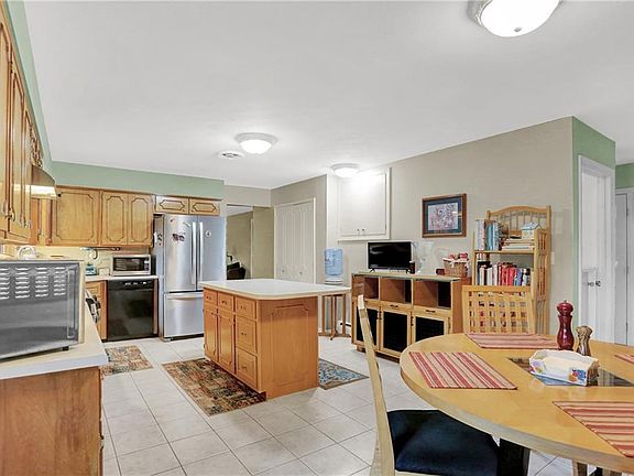 5th image of 5222 Green Hills Dr