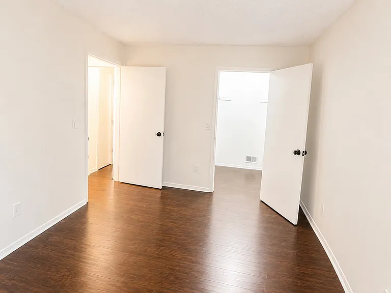 1063 Ash Dr — Photo 7