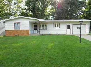 2732 Barton Ave, Waterloo, IA 50702