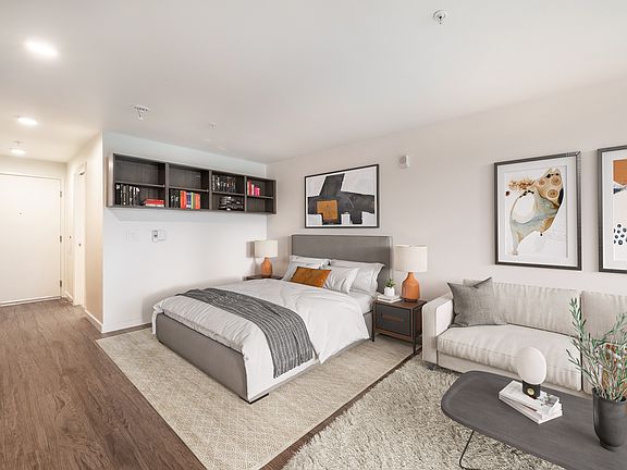 4th image of 1319 NE 65th St #4250374