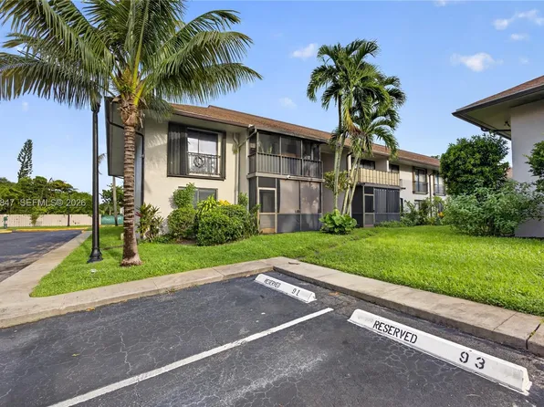 5767 Washington St APT F22, Hollywood, FL 33023