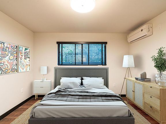5th image of 2415 Ocean Ave APT 1