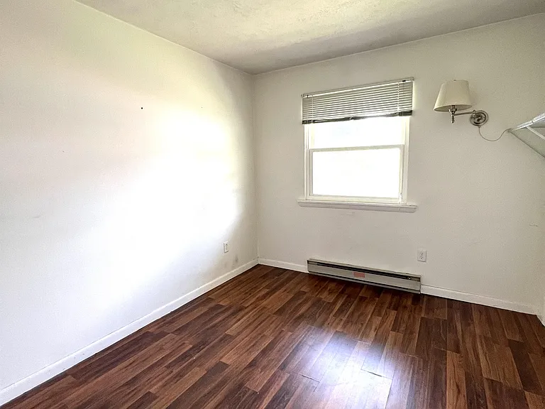 10 Dorsey Ln #1 — Photo 8
