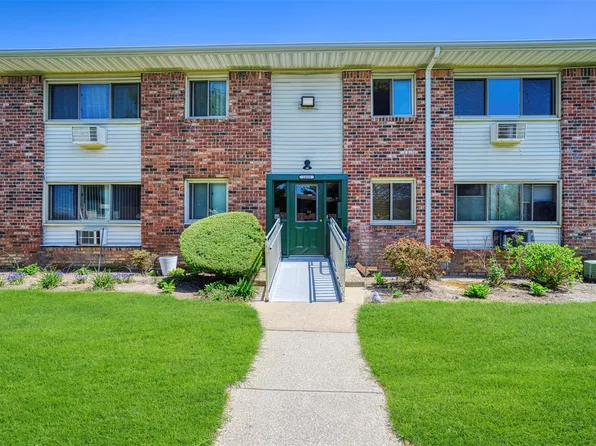 2433 Union Boulevard #4B, Islip, NY 11751