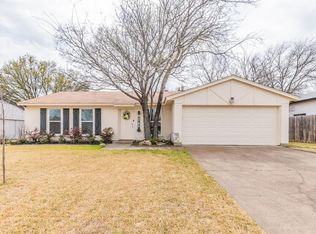 5705 Dunson Dr, Haltom City, TX 76148