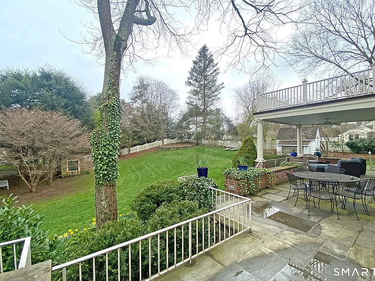 95 Compo Rd N — Photo 10