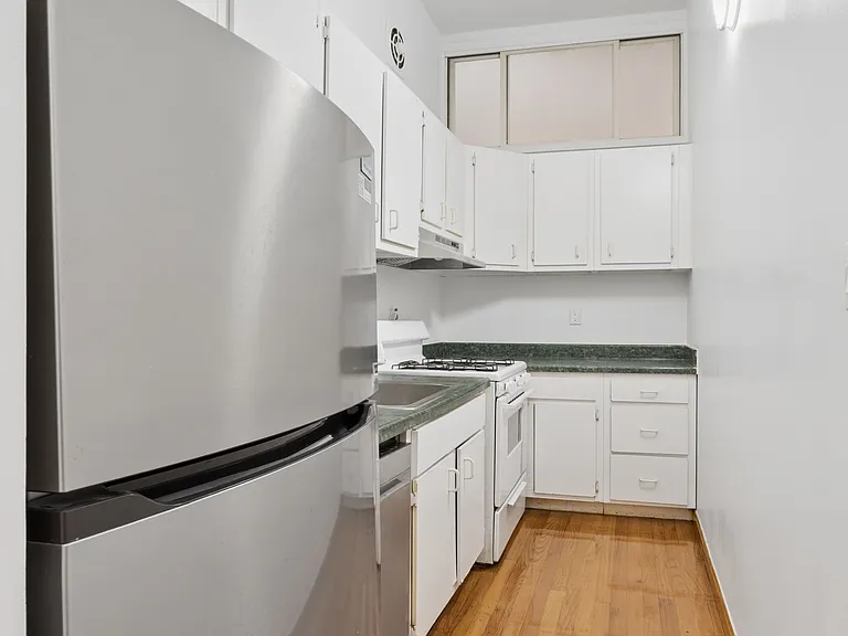 395 Broadway #6D — Photo 12