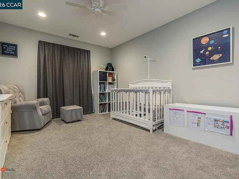2904 Canterbury Cir — Photo 9