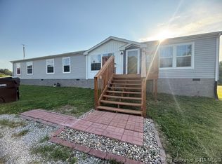 7117 N Bogardus Rd, Austin, IN 47102