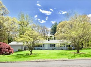 23 Laurie Rd, Trumbull, CT 06611