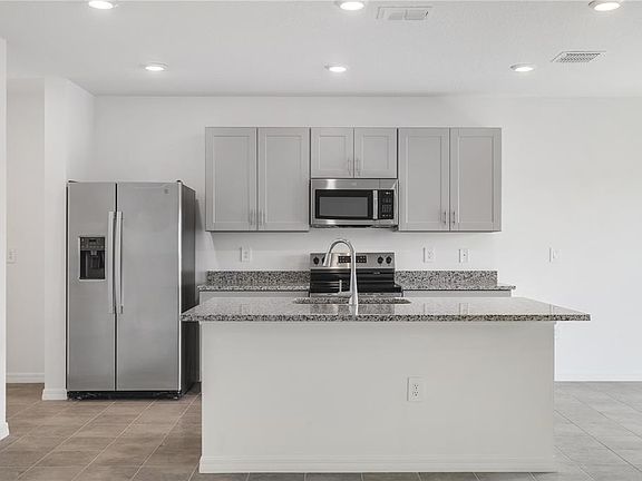 5th image of 5682 Nispero Way