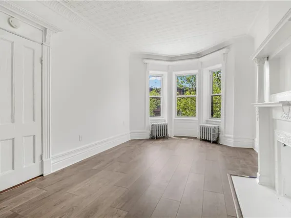 (undisclosed Address), Brooklyn, NY 11220