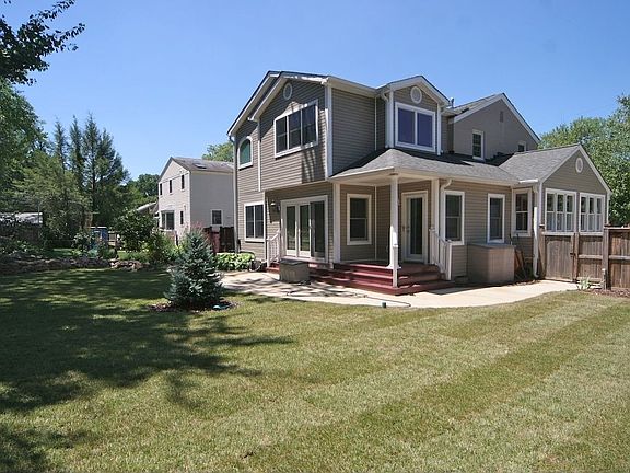 5th image of 10415 Hebard St