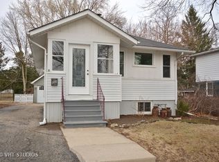 100 McKinley St, Saint Charles, IL 60174