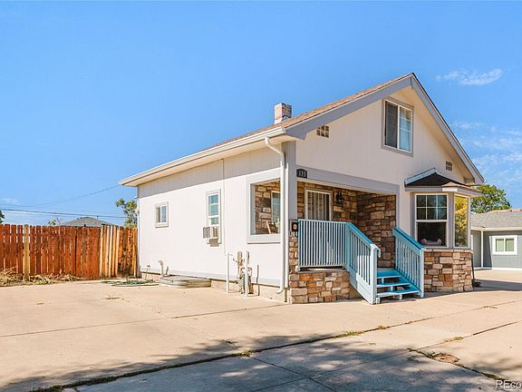2nd image of 133 N 9th Avenue