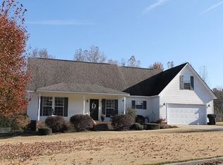 2005 Patricia Dr, Fort Payne, AL 35967