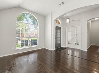 5528 Green Hollow Ln, The Colony, TX 75056
