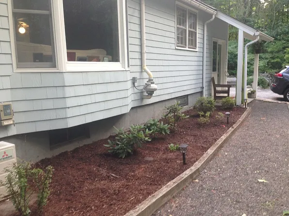 29 Old Redding Rd, Redding, CT 06896