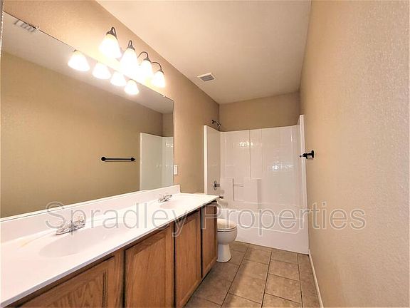 5th image of 928B N Penelope St