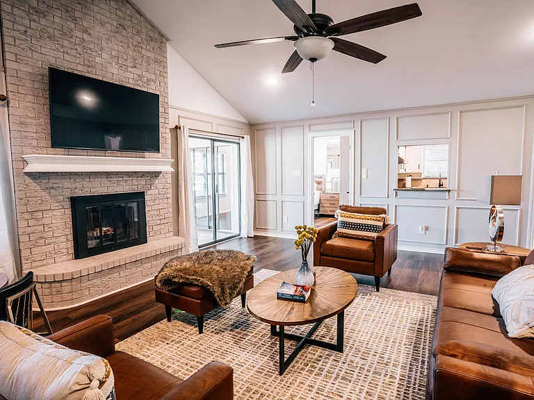 6309 Riviera Dr — Photo 62