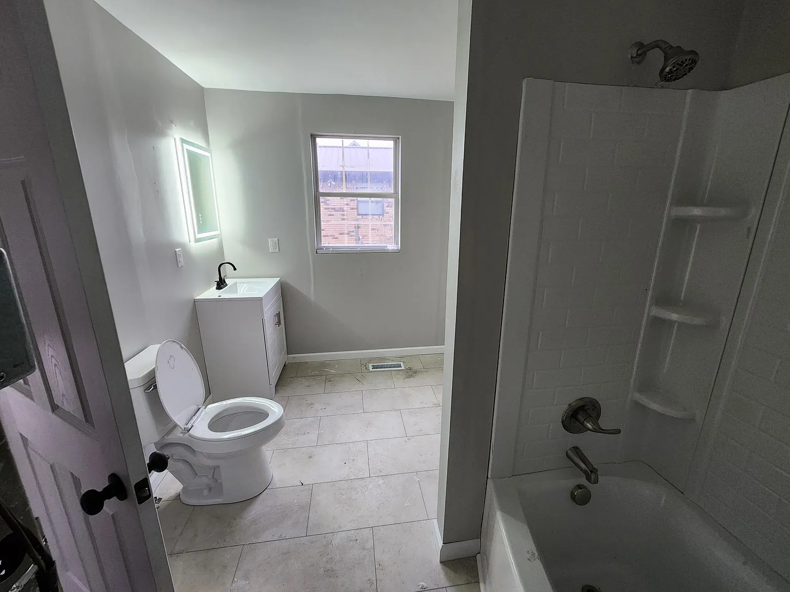 4 bed, 2.5 bath, 1590 sqft, $1,750 — Photo 2