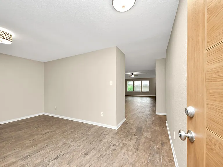 14610 Hazy Ridge Ln — Photo 8