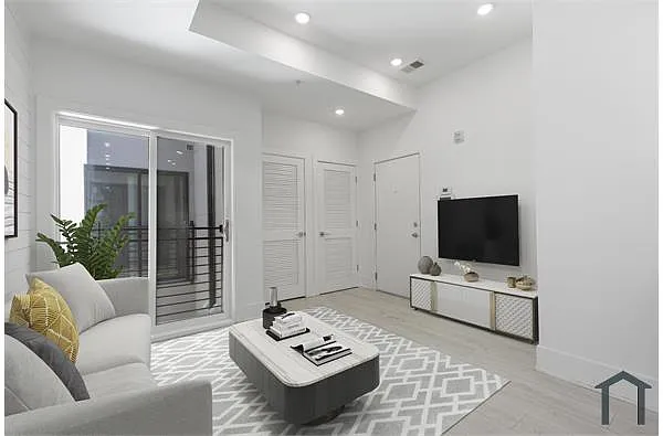 Building Photo - 1202 Longfellow St NW #9