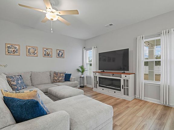 4th image of 741 Enchantment Loop