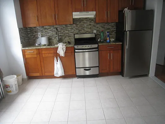 Rented by Alexiou Realty | media 27