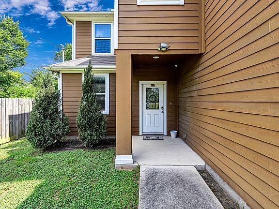 5th image of 4617 White Rock St