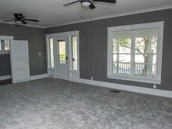 5th image of 117 Broadway Ave