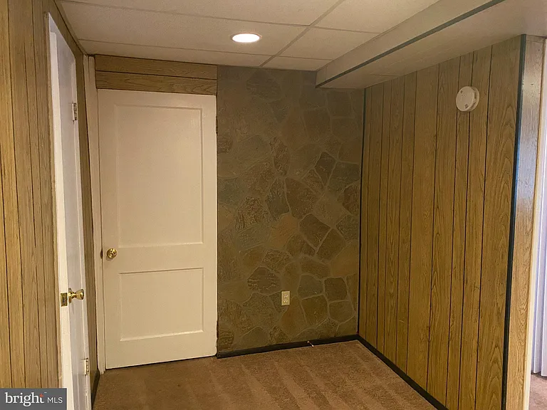 2338 Woodberry Dr — Photo 13