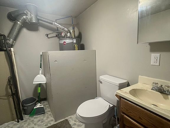 5th image of 42 Forest Dr #105